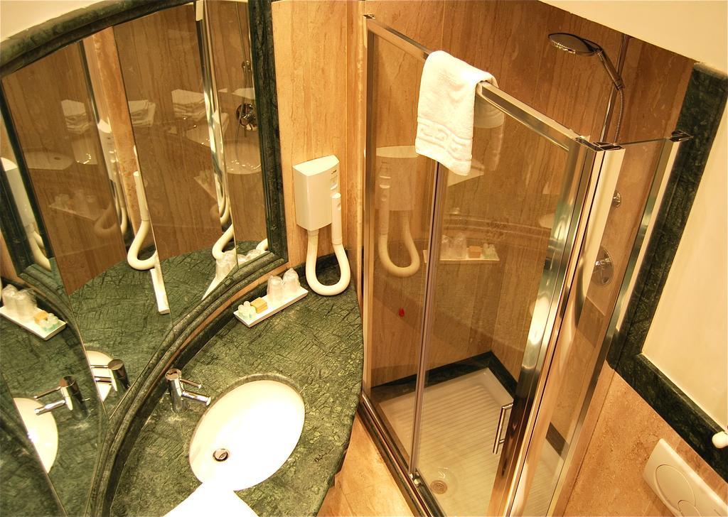 Luxury Ludovisi Rooms Rom Exterior foto
